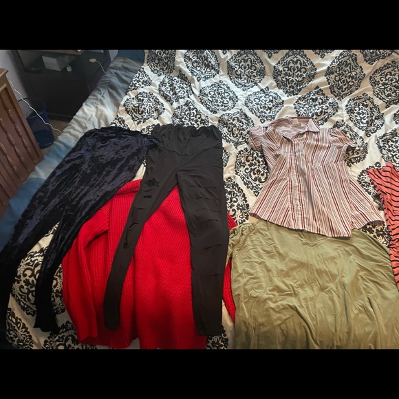 Woman’s maternity clothes - Picture 5 of 5